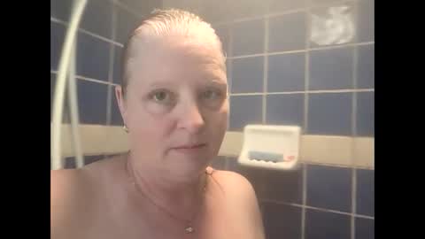 canadianqueen1973 online show from June 7, 10:59 pm
