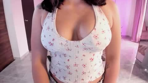 candy_fox_19 online show from September 25, 8:05 pm