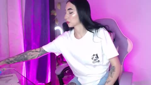 Leila  online show from December 18, 4:08 am