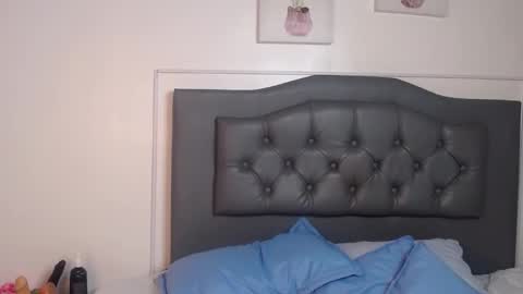 Candy online show from February 25, 6:44 pm