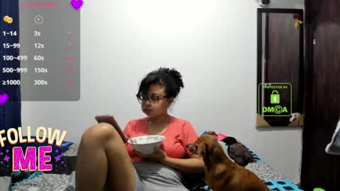 candy_val online show from April 12, 5:44 am