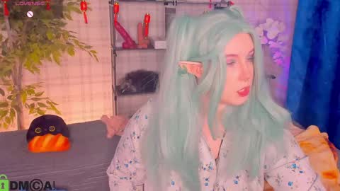 Mary online show from June 8, 1:11 am