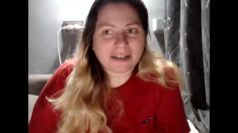 Laura online show from June 5, 7:52 pm