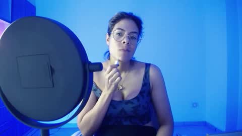 Candy Dowson online show from October 30, 9:43 am