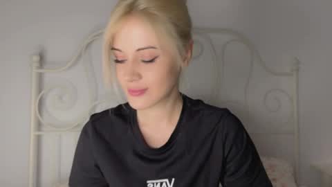 You can call me HH online show from February 25, 6:44 pm