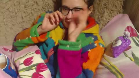 say meow and send tips  online show from December 6, 10:35 pm