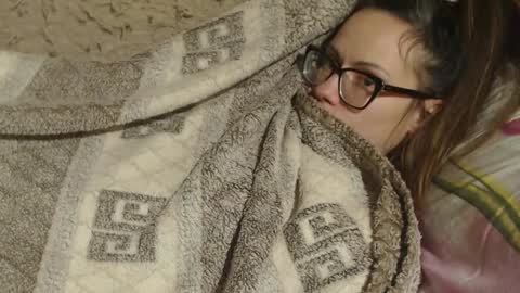 say meow and send tips  online show from December 3, 7:17 pm