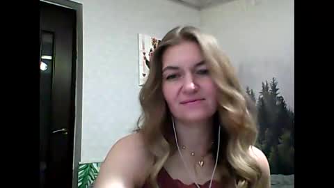 Daisy online show from December 15, 11:01 pm