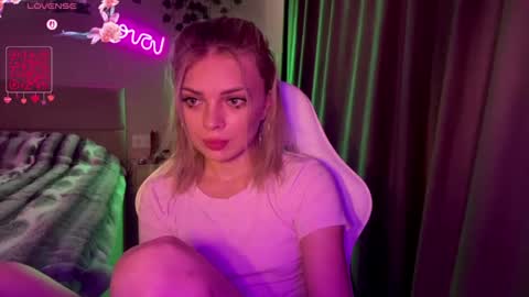 Candy online show from June 15, 12:08 pm
