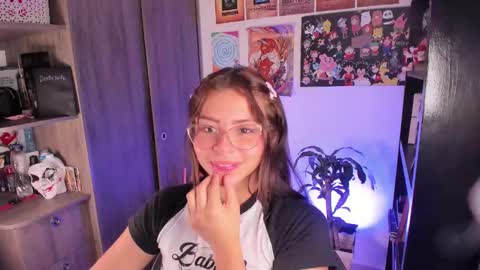 Camilla online show from February 13, 7:10 pm