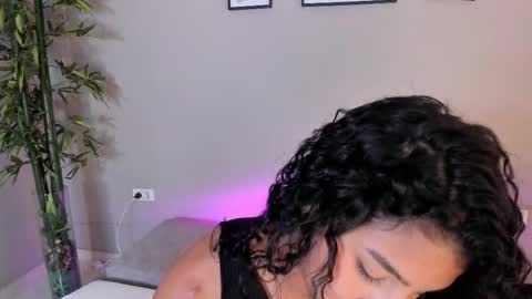 Isabella online show from February 21, 10:15 pm