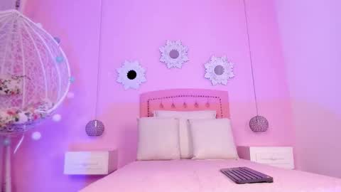 cannelasmith online show from October 3, 9:12 pm