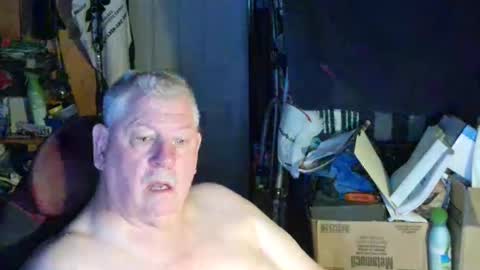 canoelicker69 online show from September 24, 9:05 am