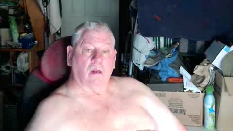 canoelicker69 online show from September 19, 2:21 pm