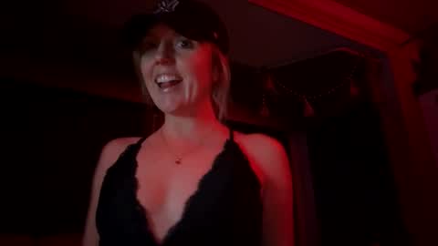 CantTyEmDown online show from January 11, 9:47 am