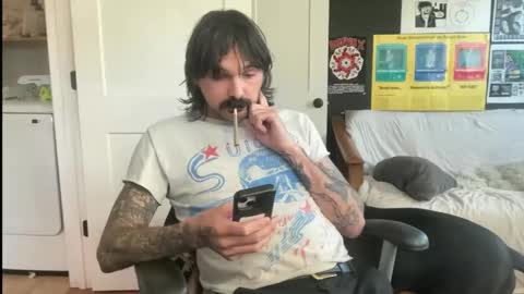 cantleavethehouse online show from February 1, 10:18 pm