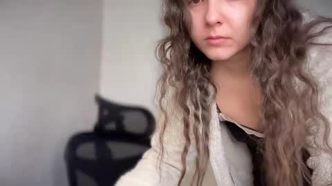 Emma online show from February 13, 8:17 am