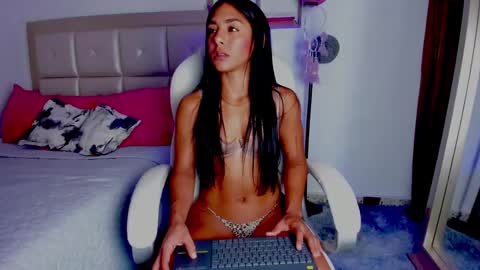 Janii 25  online show from January 14, 3:22 am