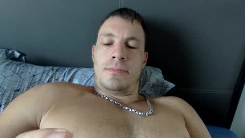 Snapshot of capt_oliver chatting on February 26, 4:52 am follow my twitter  online show from February 26, 4:52 am