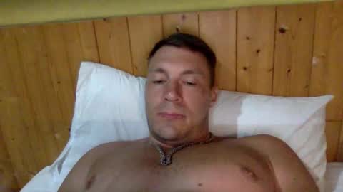 Snapshot of capt_oliver chatting on February 10, 6:45 pm follow my twitter  online show from February 10, 6:45 pm