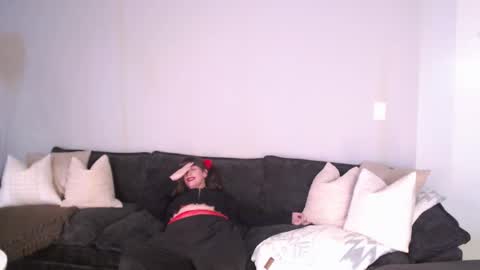 Remi Ferdinand online show from March 20, 6:07 am