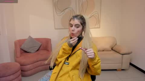 Carla Bunnis online show from December 14, 10:21 am