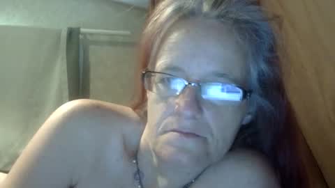 carleeswoman08 online show from May 5, 12:22 pm