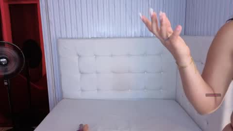 Carolay online show from May 28, 1:58 am