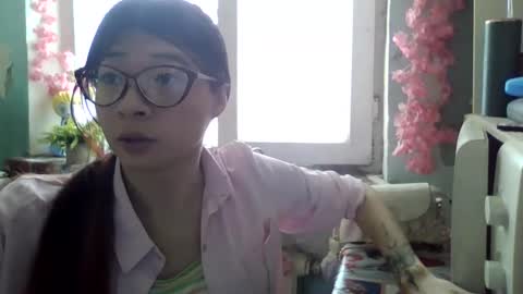 CarlyJoy online show from April 15, 9:01 am