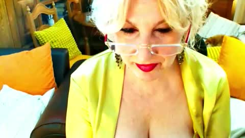 Carmen online show from November 27, 4:03 pm