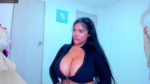 Carolina online show from November 24, 3:22 pm