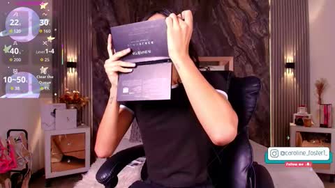 caroline_foster1 online show from February 17, 12:26 pm
