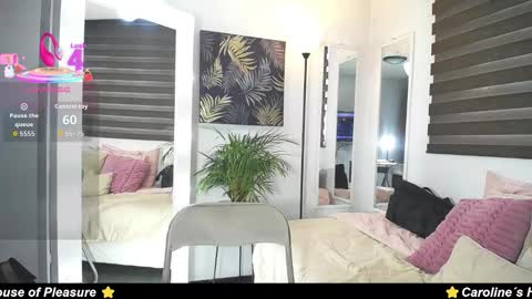 C A R O L I N E online show from November 11, 1:35 pm