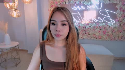 Caro online show from February 6, 10:47 am