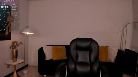 Caro online show from February 6, 9:46 am