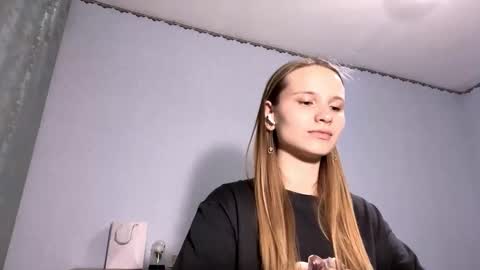 Carolina online show from February 23, 7:49 pm