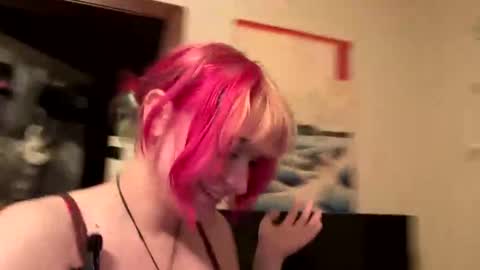 Snapshot of carpetmunchers chatting on October 9, 2:39 am carpetmunchers online show from October 9, 2:39 am