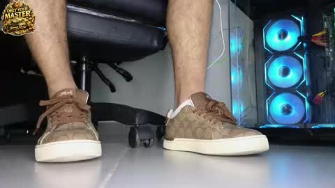 cash_master777 online show from March 16, 10:03 pm