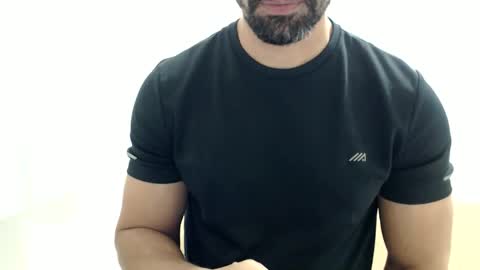 cashmastermuscle77 online show from June 6, 7:09 pm
