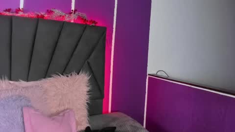 Cassie Jones online show from February 14, 9:24 am