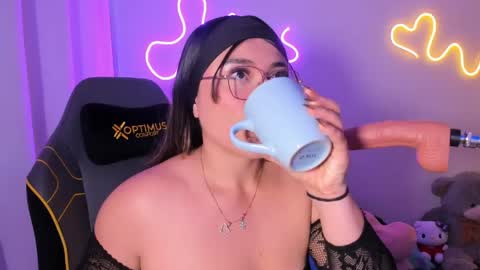Bela igzaii9r online show from May 25, 8:59 pm