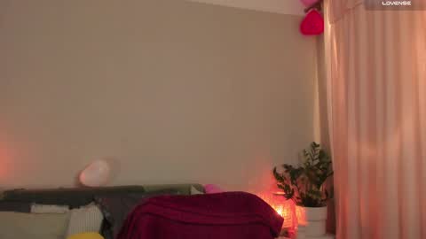 Snapshot of cassisland chatting on February 24, 4:04 pm  cassandra  online show from February 24, 4:04 pm