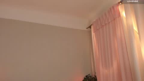 Snapshot of cassisland chatting on January 29, 8:35 pm  cassandra  online show from January 29, 8:35 pm