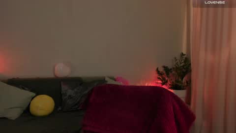 Snapshot of cassisland chatting on February 23, 10:31 pm  cassandra  online show from February 23, 10:31 pm