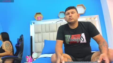 Snapshot of catalina_and_jhon chatting on October 6, 12:12 pm Jhon and Catalina online show from October 6, 12:12 pm