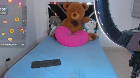 Catalina  online show from September 25, 11:23 pm