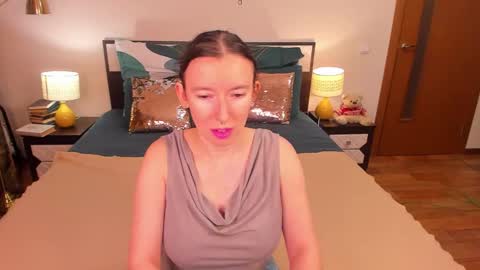 Catrin online show from February 8, 3:43 am