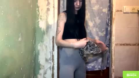 Lola online show from December 14, 9:21 pm