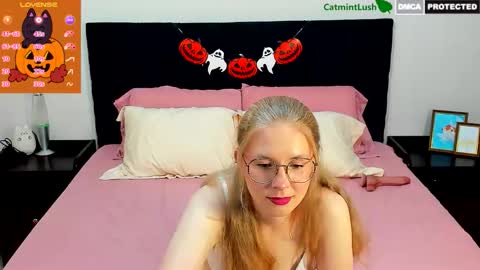 CatmintLush online show from October 23, 12:12 am