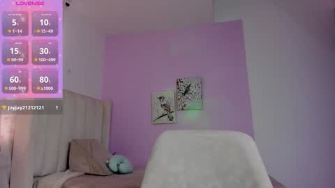 Cay online show from October 11, 1:05 pm